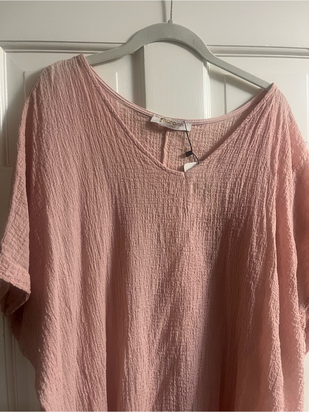 Italian cotton v-neck Top in Soft Pink